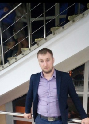 Александр, 37, Россия, Губкинский