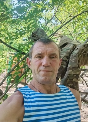 Костя из Бердянска 47 лет