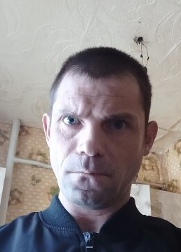 Andrey, 41, Russia, Okha