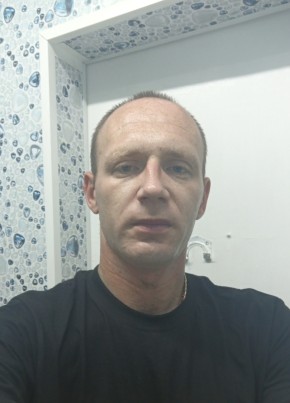 Константин из Россоши 33 года