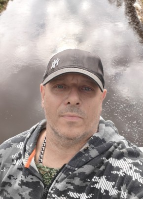 Дмитрий из Санкт-Петербурга 52 года