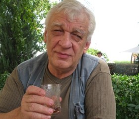 Александр, 77 лет, Саратов