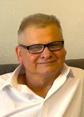Руслан из Санкт-Петербурга 62 года