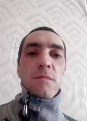 Денис, 40, Россия, Красноуральск