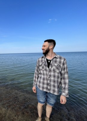 Павел из Улан-Удэ 34 года