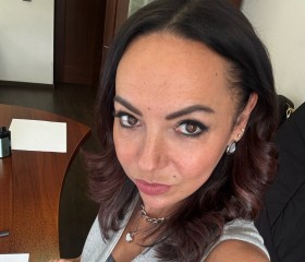 Lyelya, 41, Saint Petersburg