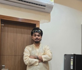 Rajz, 21, Rishikesh