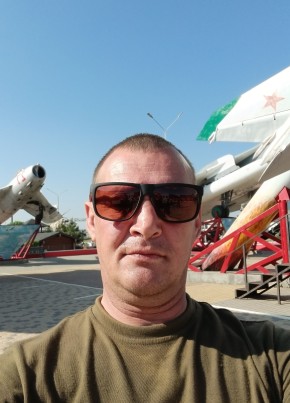 Алексей из Чехова 46 лет