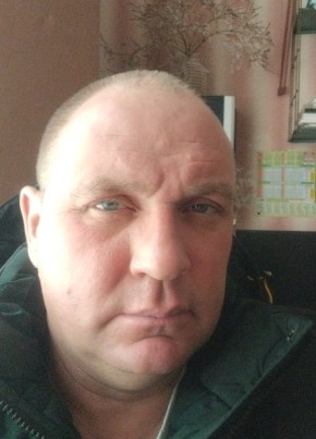 Максим из Казани 48 лет