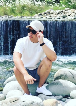 Dallas, 28, China, Taipei