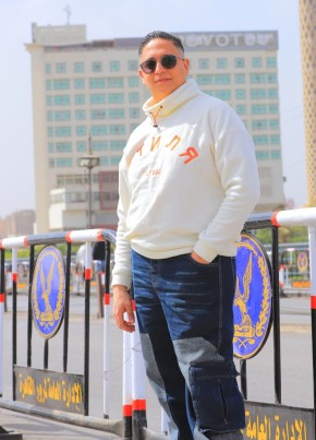 محمد العقرب из القاهرة 22 года