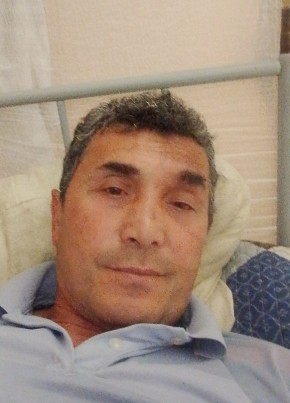 Илхомбой из Колпино 56 лет