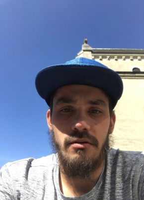 Jonathan, 33, République Française, Angers
