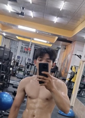 Triệu из Thành phố Hồ Chí Minh 21 год