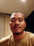 Ron, 26, The Hague