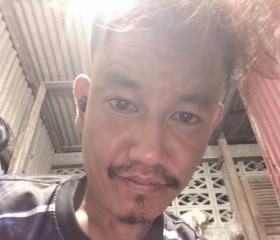 win Sein, 28, Bangkok