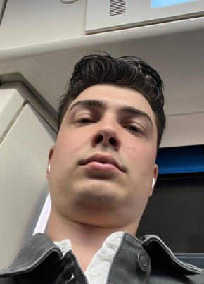 Сергей из Москвы 26 лет