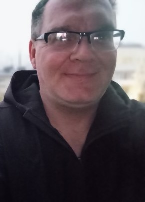 Михаил из Мурмаши 44 года