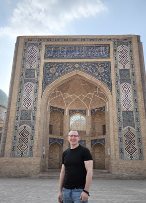 Vitaliy, 43, Russia, Moscow