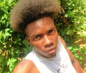 Deran, 26, Kitwe