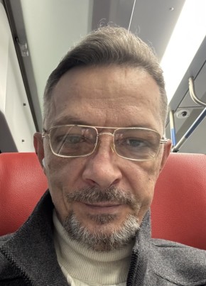 Миша из Нахабино 53 года