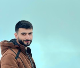 Ali, 28, Washington D.C.