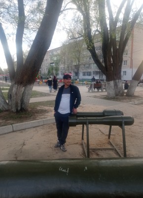 SHokir Safarov, 37, Россия, Малоярославец