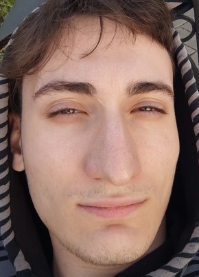 Adam из Томска 22 года