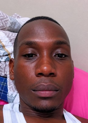 Said из Dar es Salaam 20 лет
