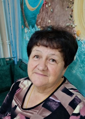 Ирина, 65, Россия, Карабаш (Челябинск)