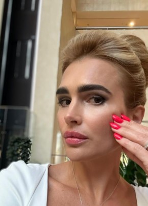 LADY, 42, Russia, Moscow