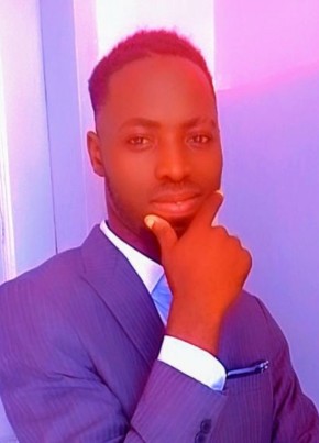 Emmaüs из Brazzaville 33 года