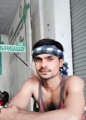 Amir khan, 24, India, Sītāpur