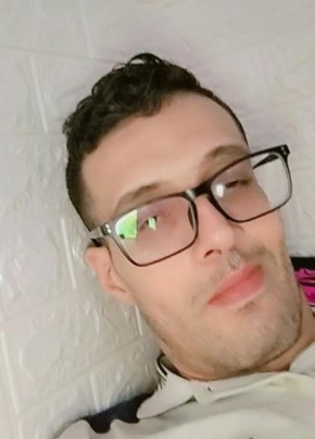 Tarek из Bordj Bou Arreridj 37 лет