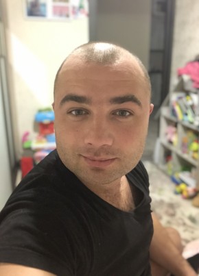 Илья, 30, Україна, Чернігів