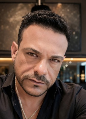 Carvalho из Joinville 46 лет