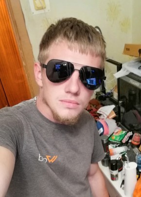 Александр из Саратова 22 года
