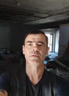 Юрий из Шелехова 46 лет