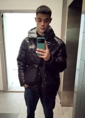 Maksim, 28, Russia, Moscow