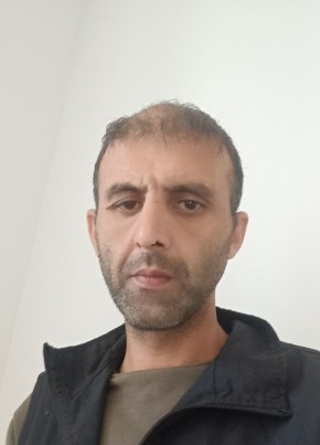 Hrachya из Երեվան 41 год