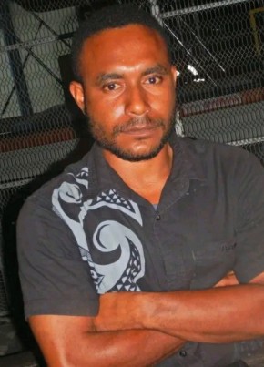 Nicholas из Madang 27 лет