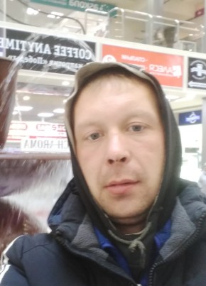 Максим, 32, Россия, Омск