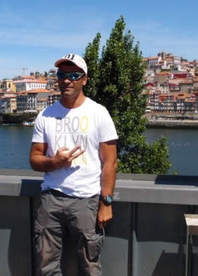 Ernesto, 20, República Portuguesa, Porto