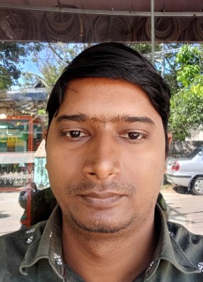 Vivek Jaiswal, 34, India, Kollam