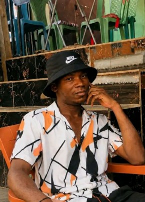 Kendrick из Yaoundé 27 лет