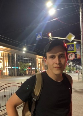 Андрей из Парфино 22 года