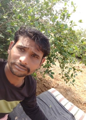 ઘના ભાઈ વેજીયા, 29, India, Rajkot