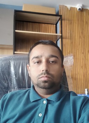 Yasin Mansuri, 32, India, Ahmedabad