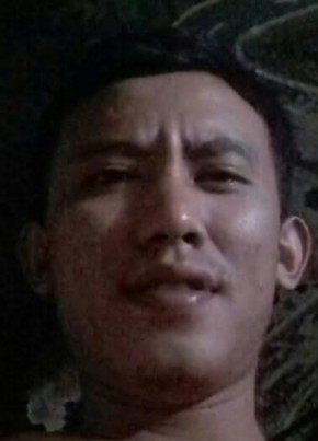 Rudi из Kota Surakarta 28 лет