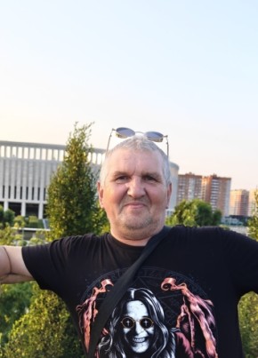 Александр из Москвы 54 года